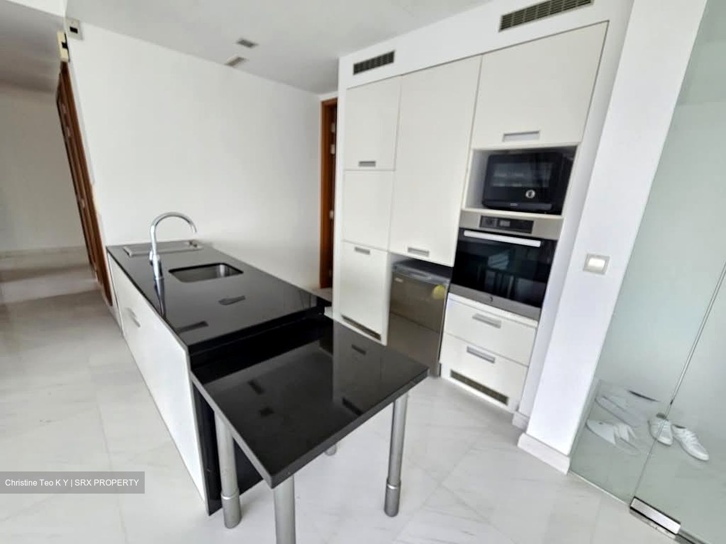 St. Thomas Suites (D9), Condominium #571762051